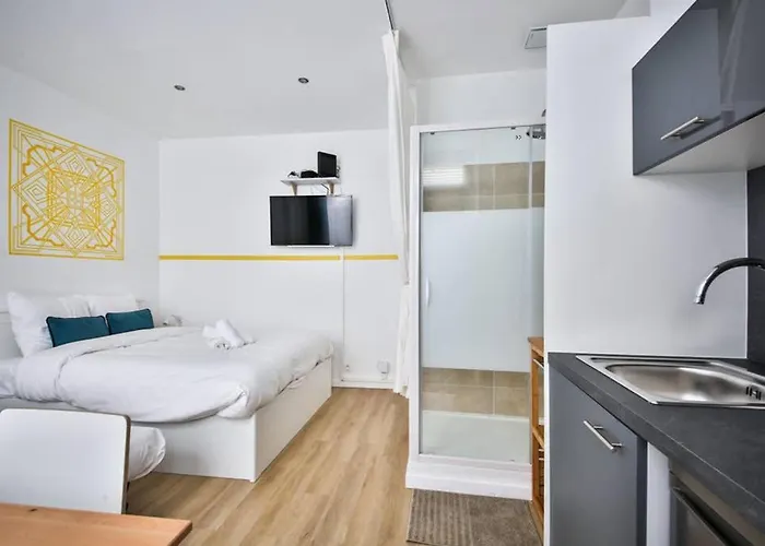 Cosy Independant Proche Gare Et Jardin Lägenhet *