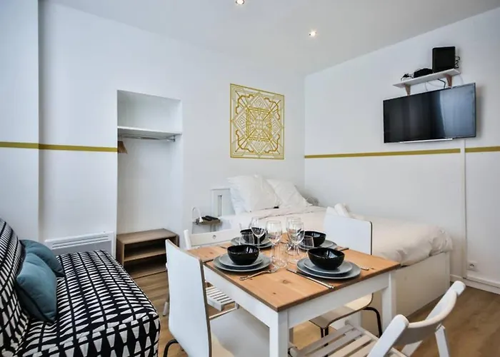 Lägenhet Cosy Independant Proche Gare Et Jardin Paris